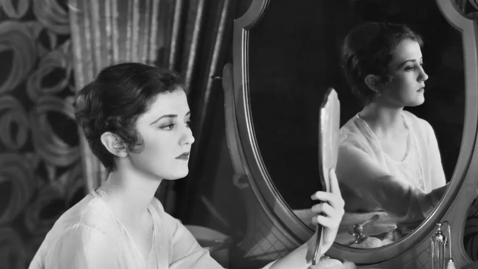 mirror, mirror, on the wall…